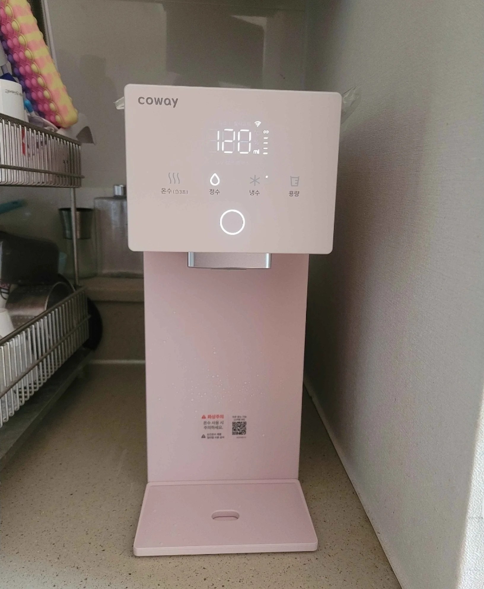 이촌 상판형 정수기 설치 조리대 위, 식기건조대 옆
